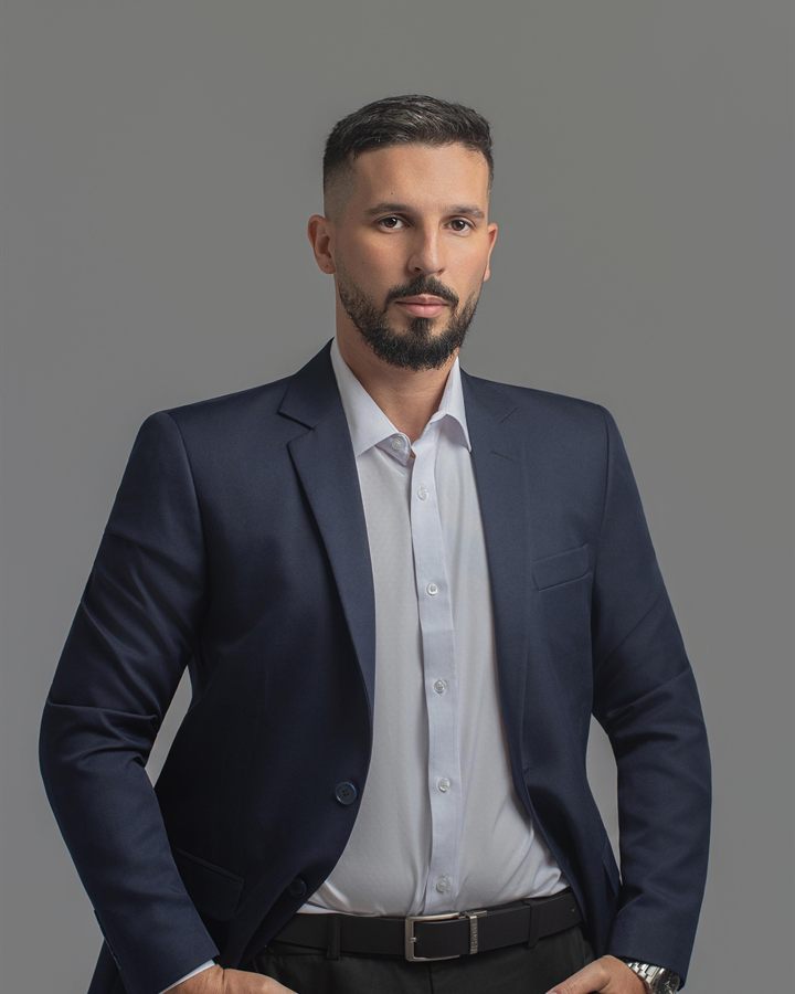 Lucas Pinho, advogado